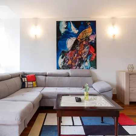 Apartment Sur La Place Stanislas